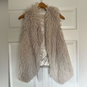 Double Zero Beige Faux Fur soft shaggy vest with open front size S EXC